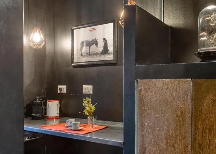 Apartament Hostmate - - Sammartini's Cave-